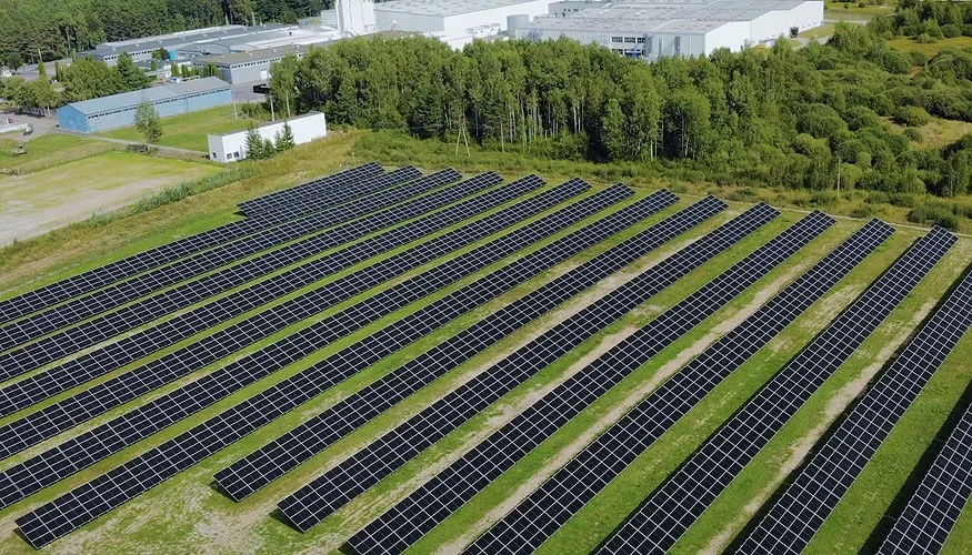 Azkonobel instala la mayor planta de energía solar de Europa en Polonia