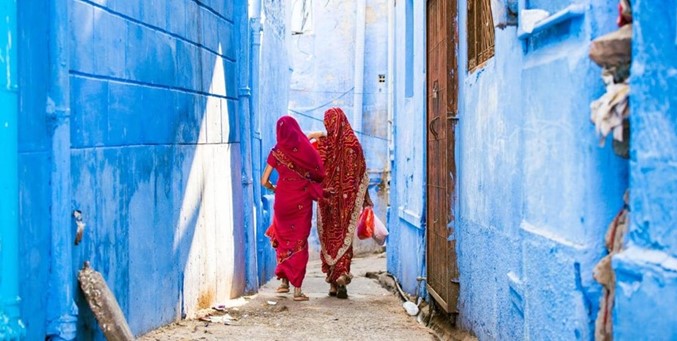 アクゾノーベル、インドの都市ジョードプル市を青く塗り替え
