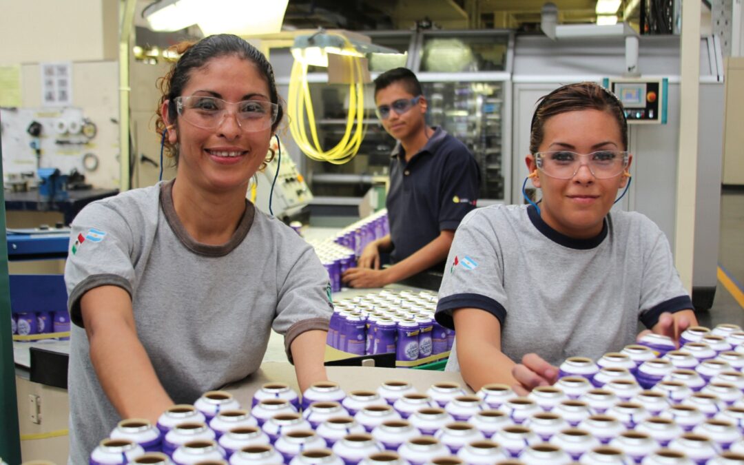 Ball Corporation eleva sus ventas un 9,6 % impulsada por el aumento global en los envíos de latas de aluminio