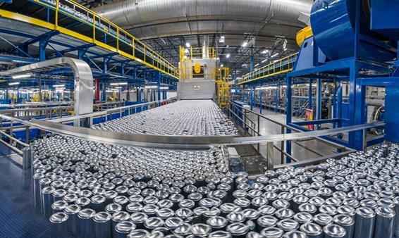 BALL CORPORATION dispara el pedido de latas y aumenta sus precios en EEUU