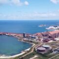 alcoa respalda el reinicio de la fundición de aluminio de san ciprián en 2024 con un contrato de energía renovable a largo plazo
