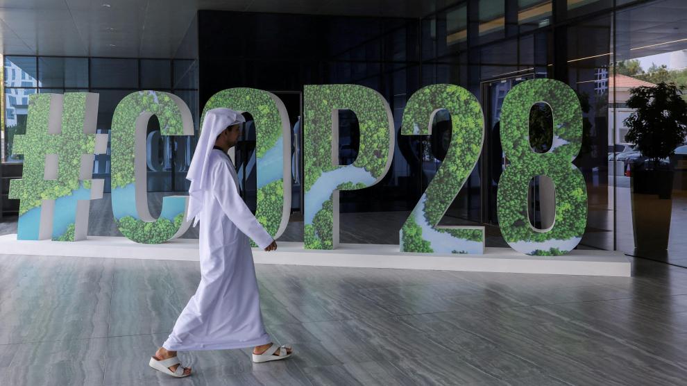 铝业在 COP28 会议上带头采取气候行动，承诺到 2050 年全面回收易拉罐