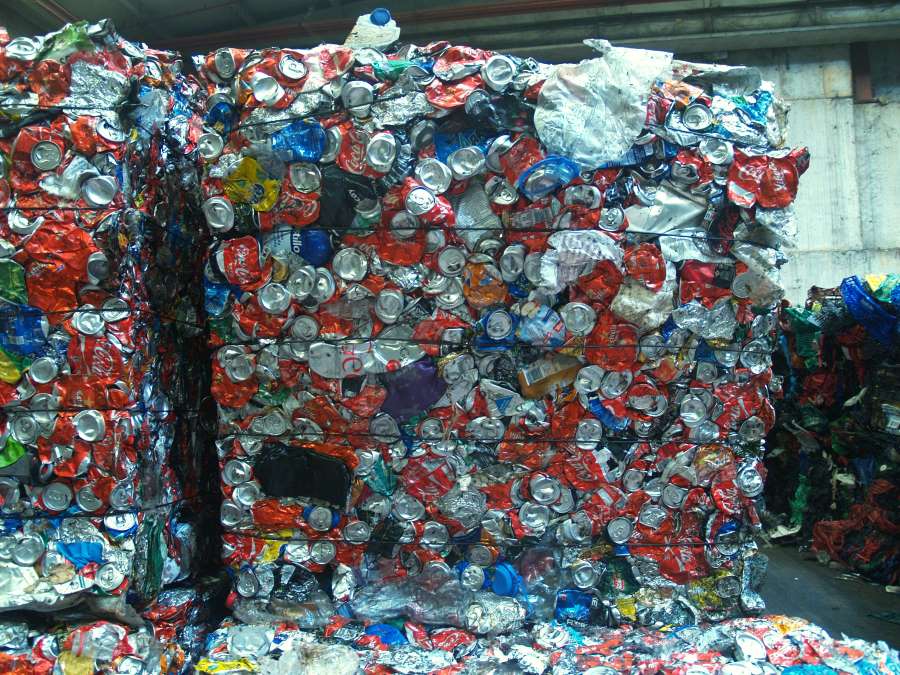 In Europe, around 570,000 tons of aluminum beverage cans are recycled, equivalent to a recycling rate of 76%.