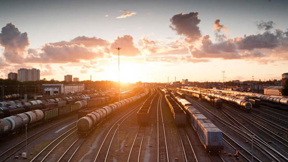 lituania bloquea el tránsito ferroviario de acero ruso a kaliningrado