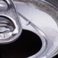 por qué las latas de refrescos son cilíndricas